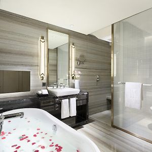 Executive Club King Room